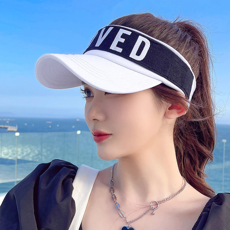 "K-Fashion Frenzy: Sunlight Blocker Hats for the Ultimate Summer Style