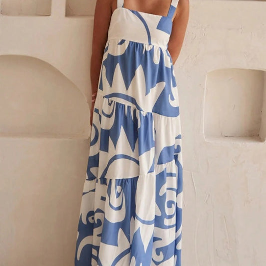 "Sway into Summer: Get Your Hands on Our Stunning Holiday Maxi Dress Now!"